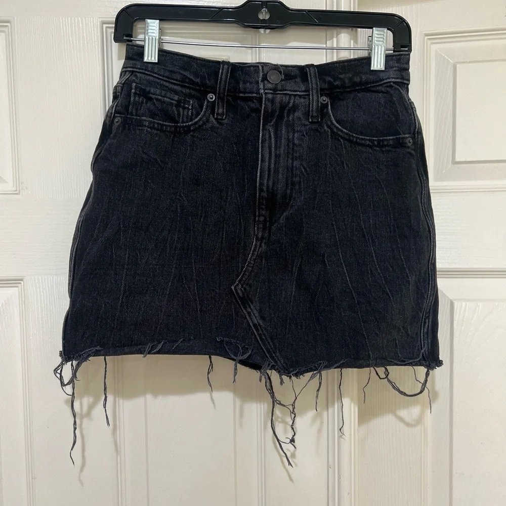 Abercrombie & Fitch Black Wash Ultra High‎ Rise Denim Jeans Short Skirt  26/2